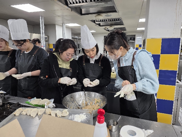 [비교과] 2025학년도 글로벌 문화교류 프로그램 '세계만두 만들기' 대표이미지